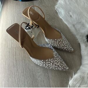 Zara Women's Pearl Embellished Pointed Heels - Cream and Tan